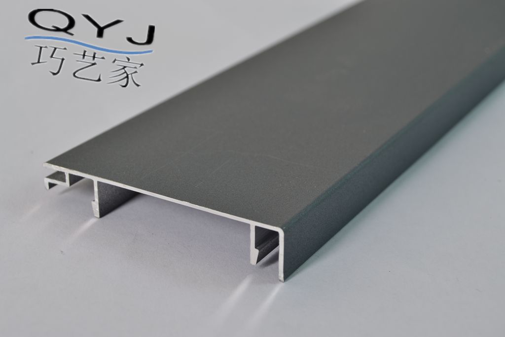 鋁合金踢腳線，巧藝牌75