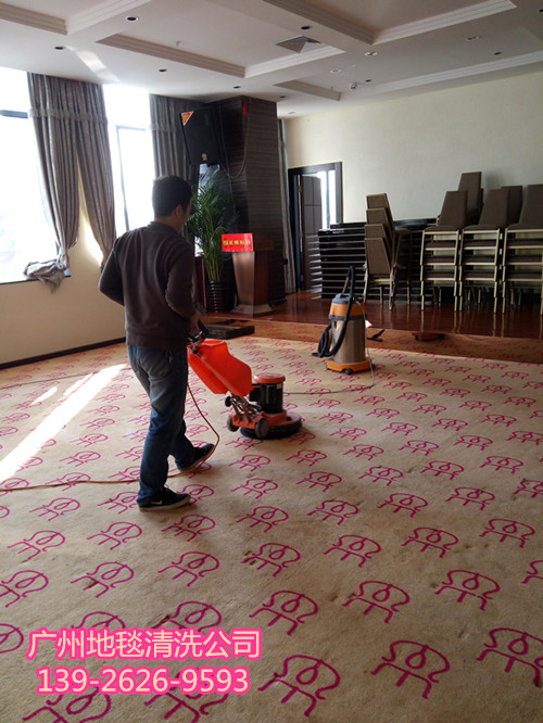 1483343090636580.jpg 地毯清洗12.jpg