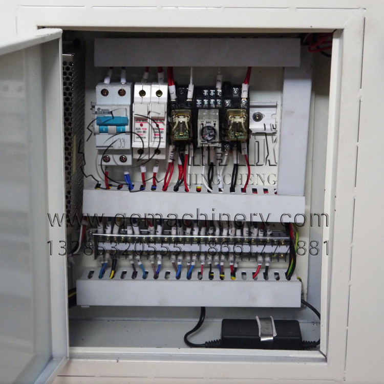 QC16001精誠致遠四合扣機內部變電箱