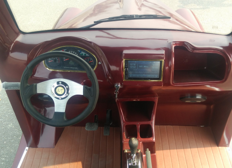 1502873164333081.png 駕駛臺750.545.png