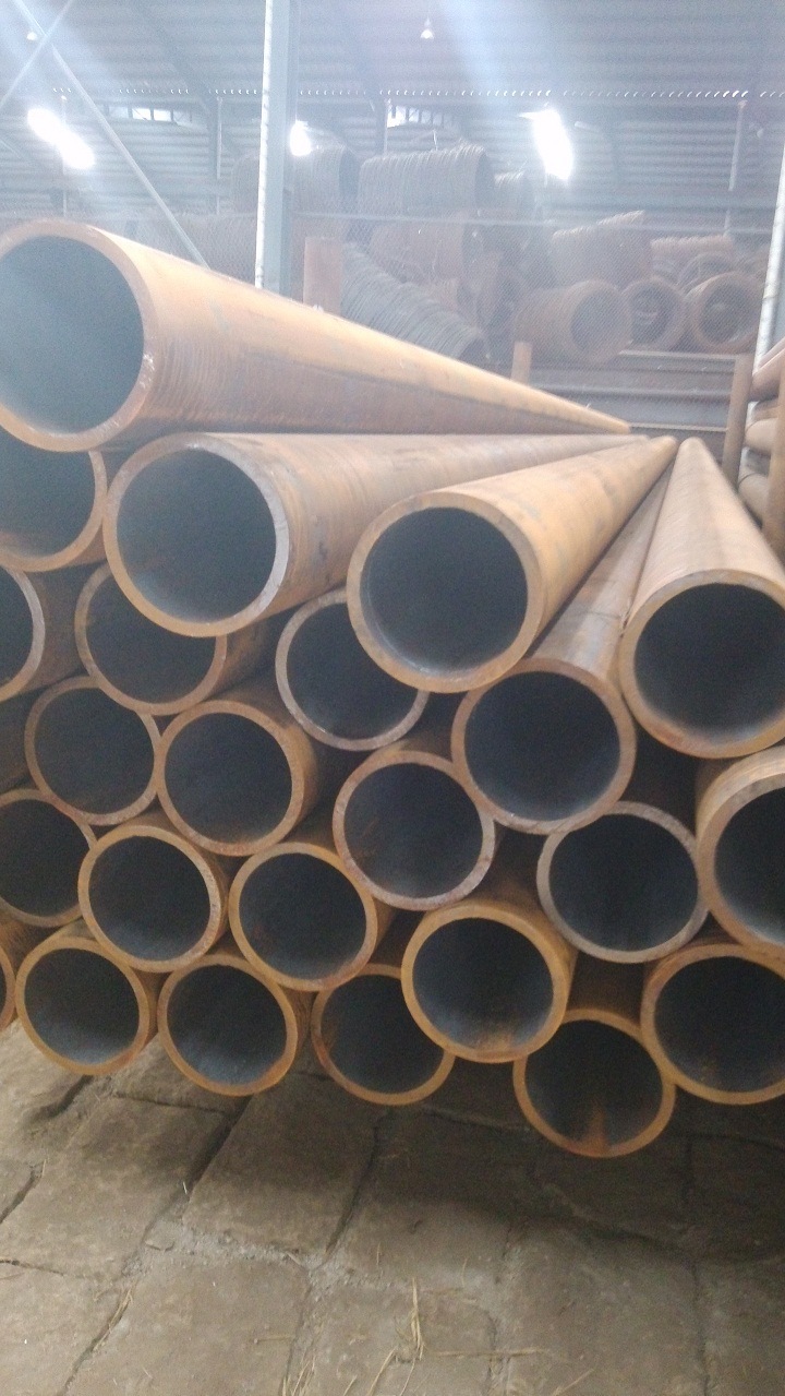 325X18厚壁無縫管